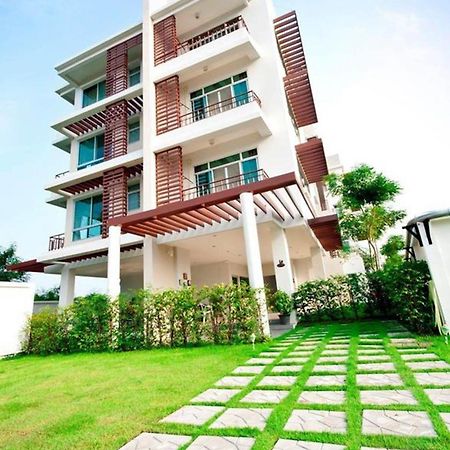 The Meet Green Apartment Bangkok Bagian luar foto