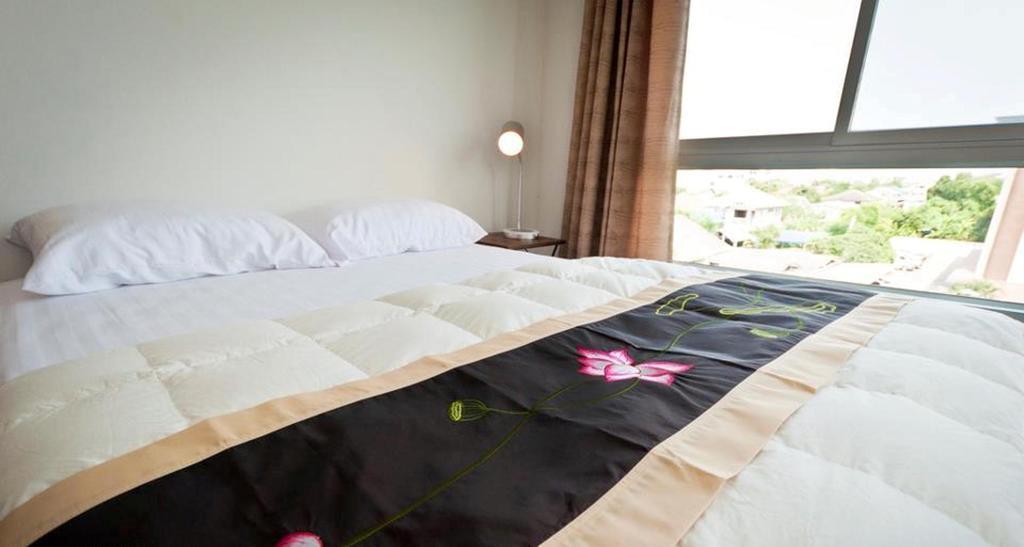 The Meet Green Apartment Bangkok Bagian luar foto