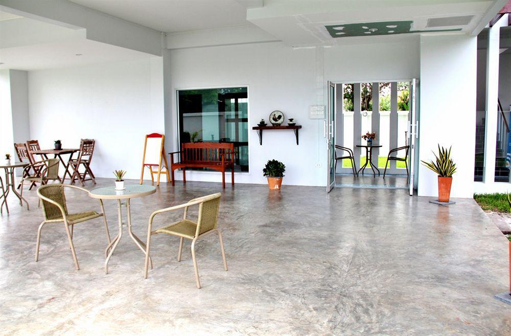 The Meet Green Apartment Bangkok Bagian luar foto